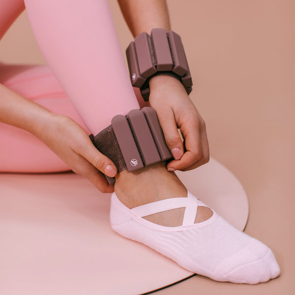 Curved Weighted Bands