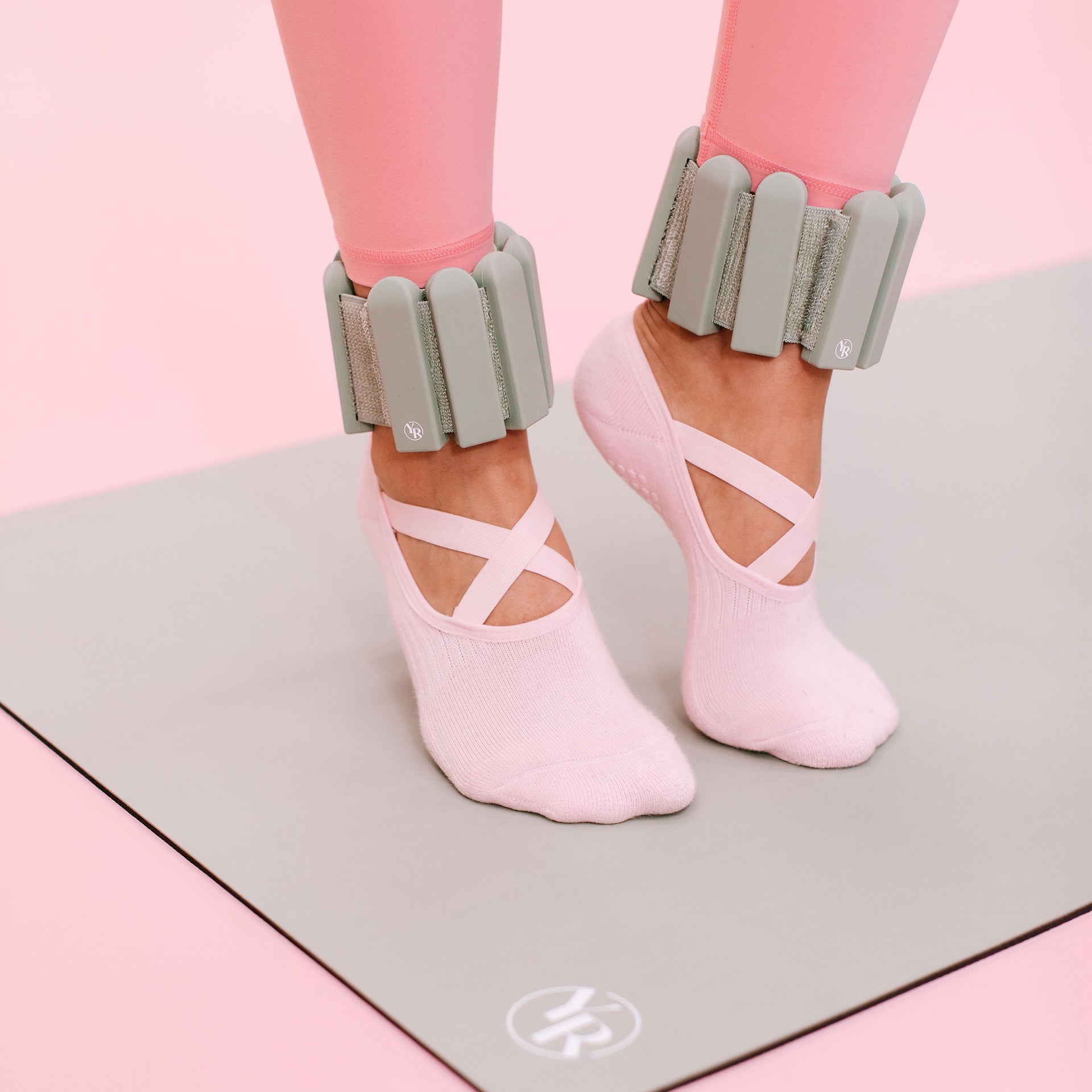 Curved Weighted Bands